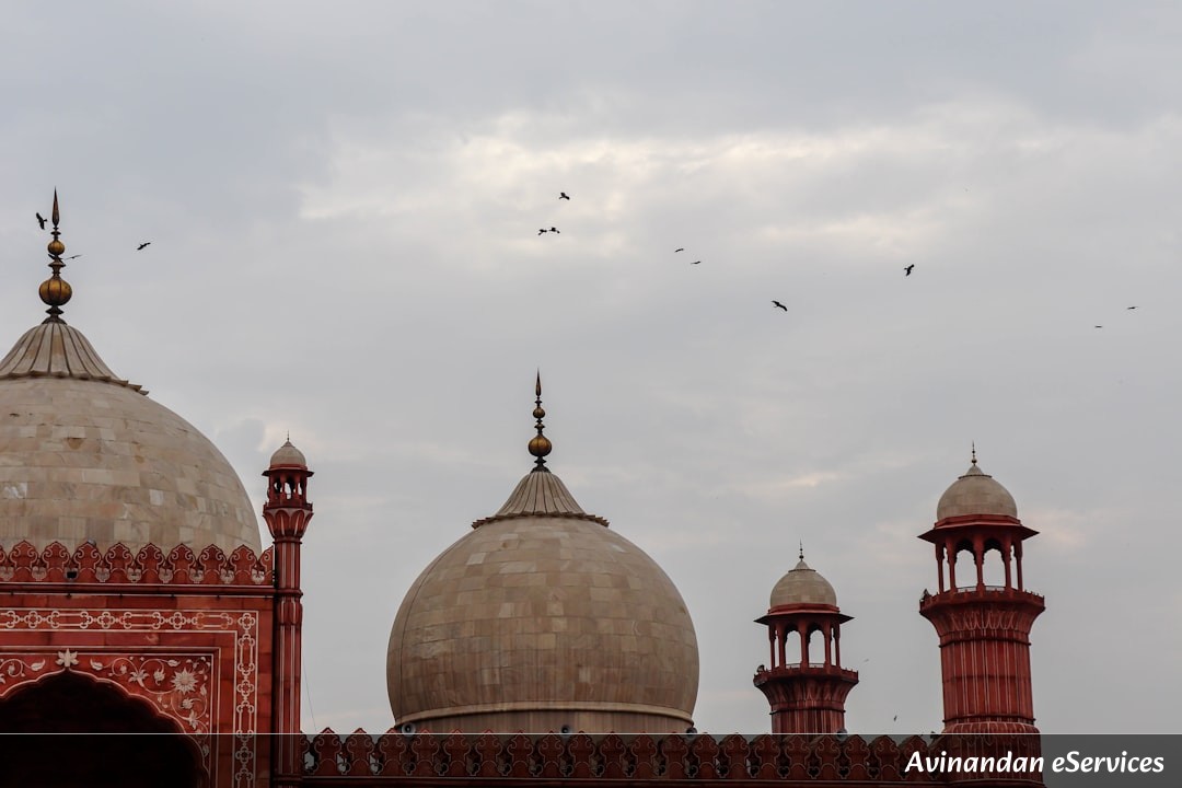 India's Focus Today: Red Fort Blast Investigation, Delhi's Battle with Toxic Air, and Bihar Election Buzz